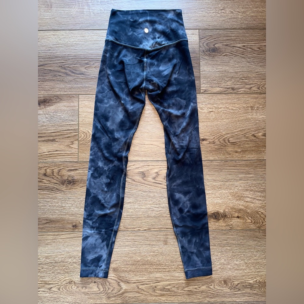 Lululemon size 4 Align